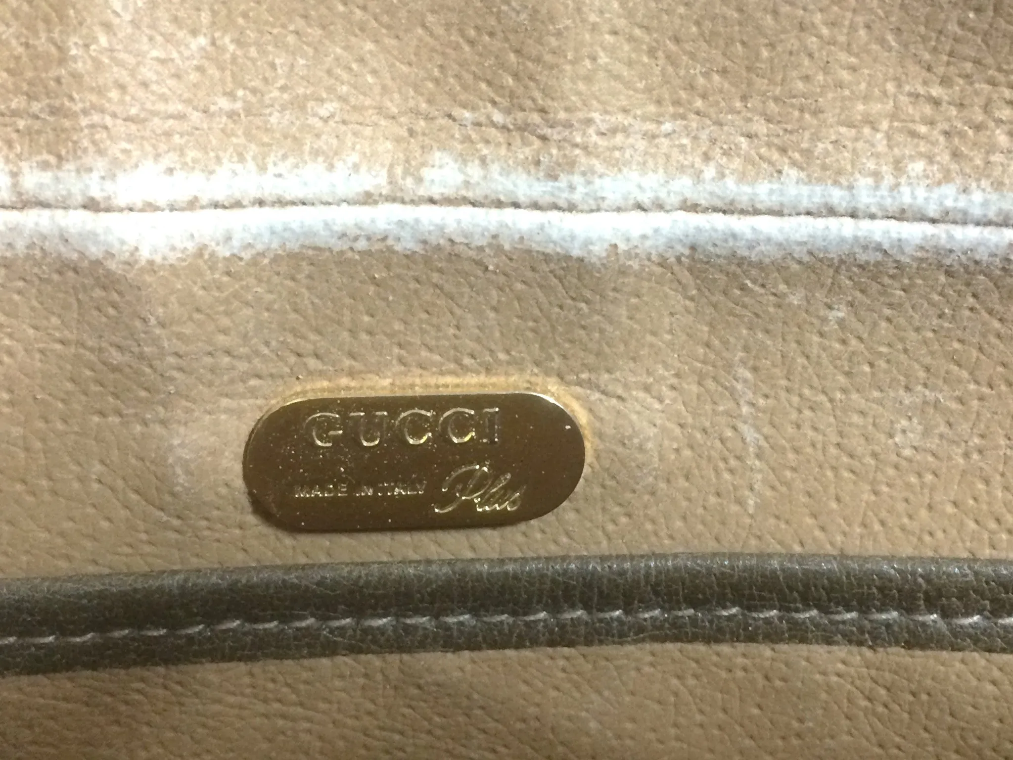 80's vintage Gucci Plus beige monogram large size makeup case, toiletry pouch, purse with golden logo plate. Unisex use