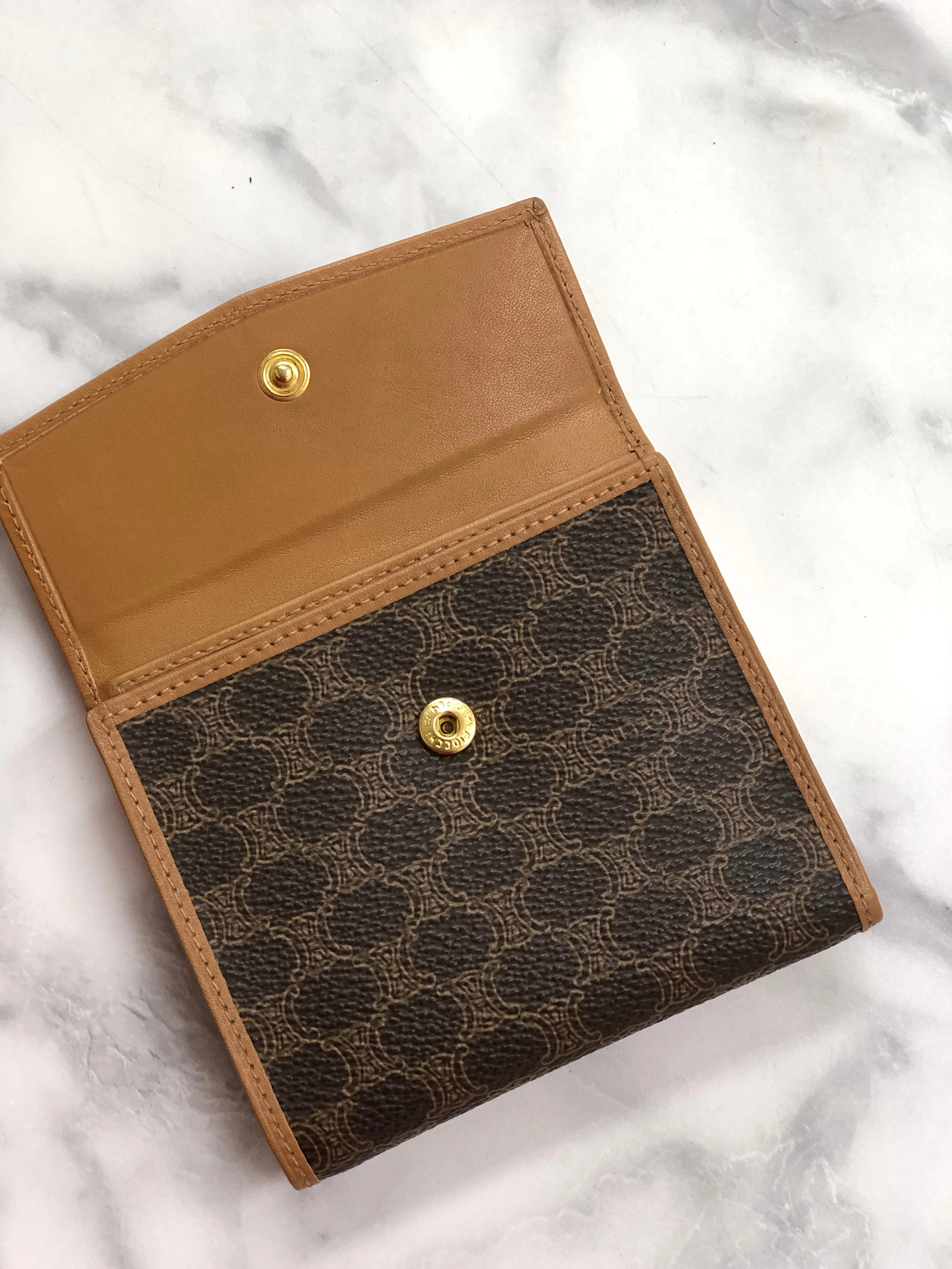 CELINE Macadam Blason Metal Clasp Wallet Brown Vintage 6z8bzg