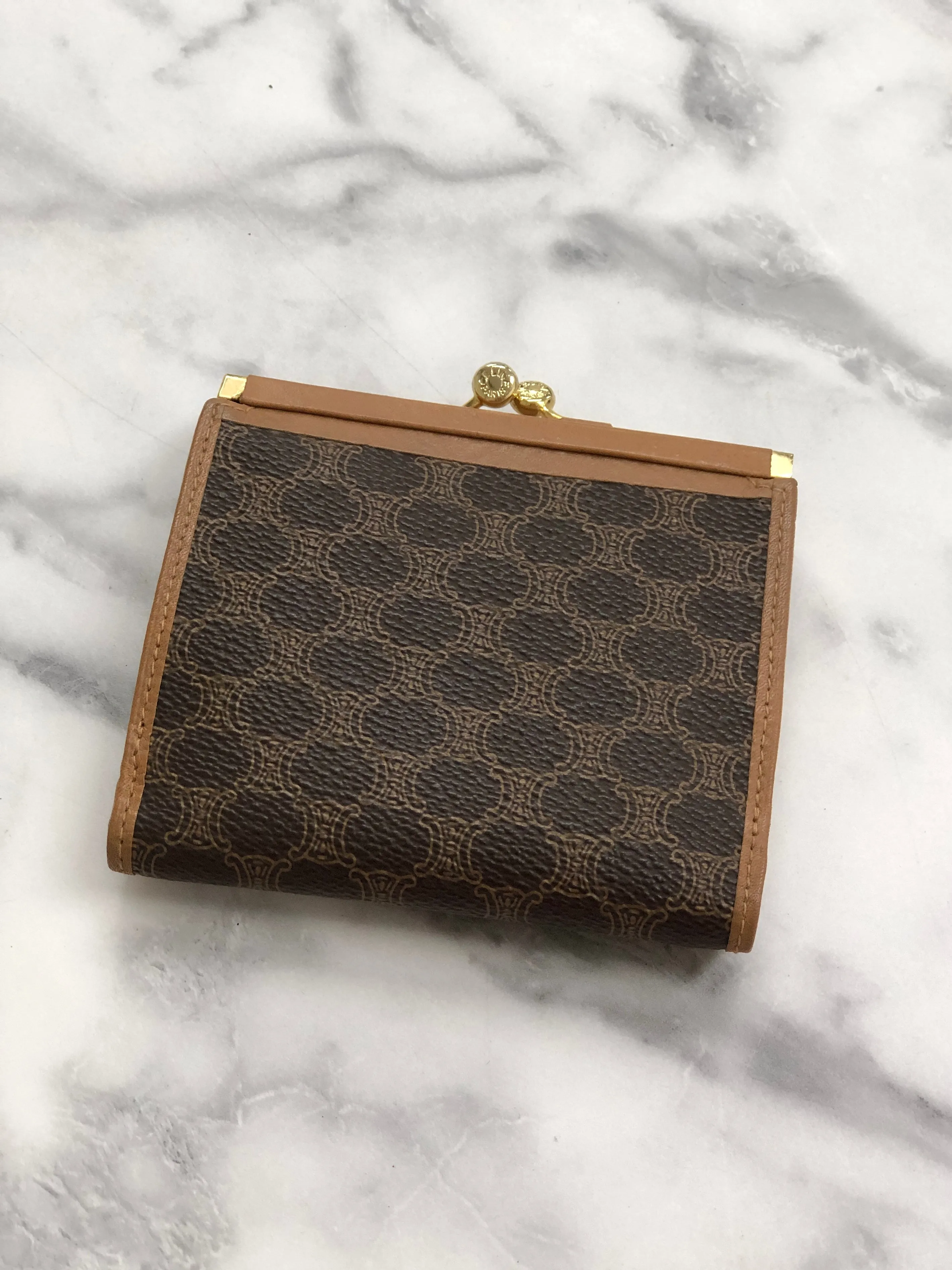 CELINE Macadam Blason Metal Clasp Wallet Brown Vintage 6z8bzg