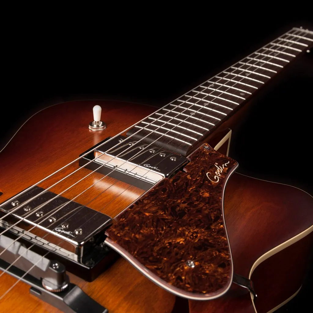 Godin 5th Avenue CW Kingpin II HB Cognac Burst 050932