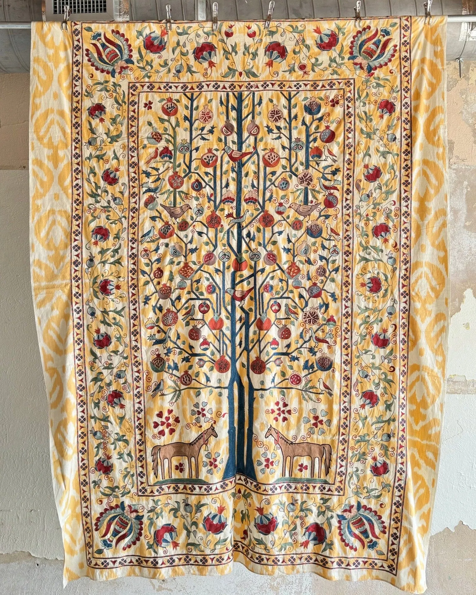 Hand Stitched Suzani (CSSU012324 | 71 x 100")
