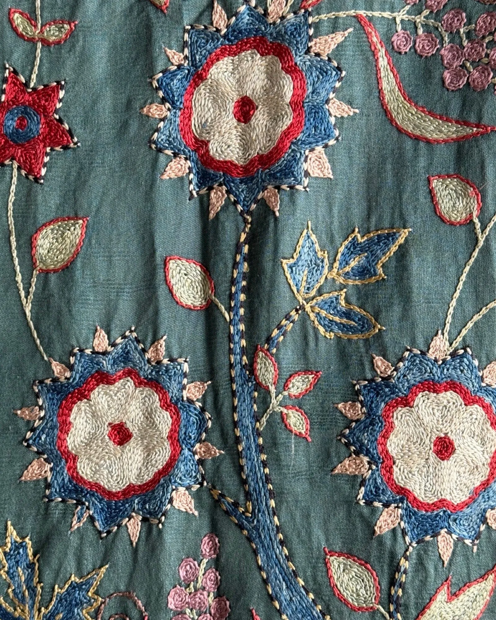 Hand Stitched Suzani (CSSU070124 | 67 x 102")