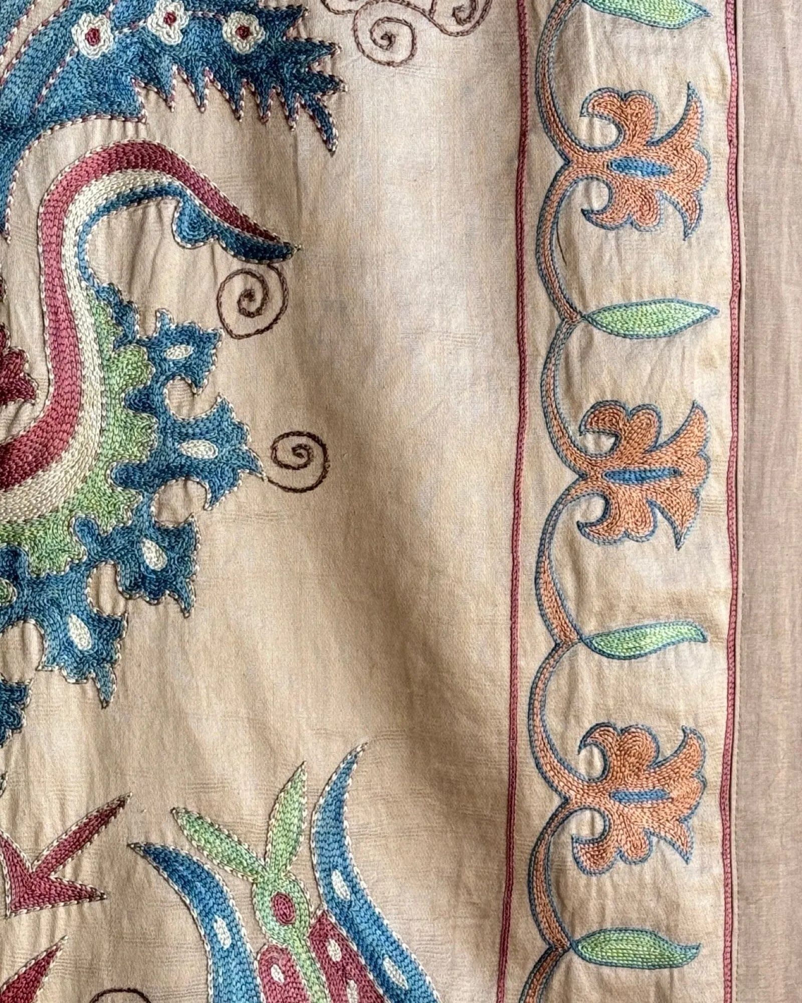 Hand Stitched Suzani (CSSU083824 | 61 x 81")