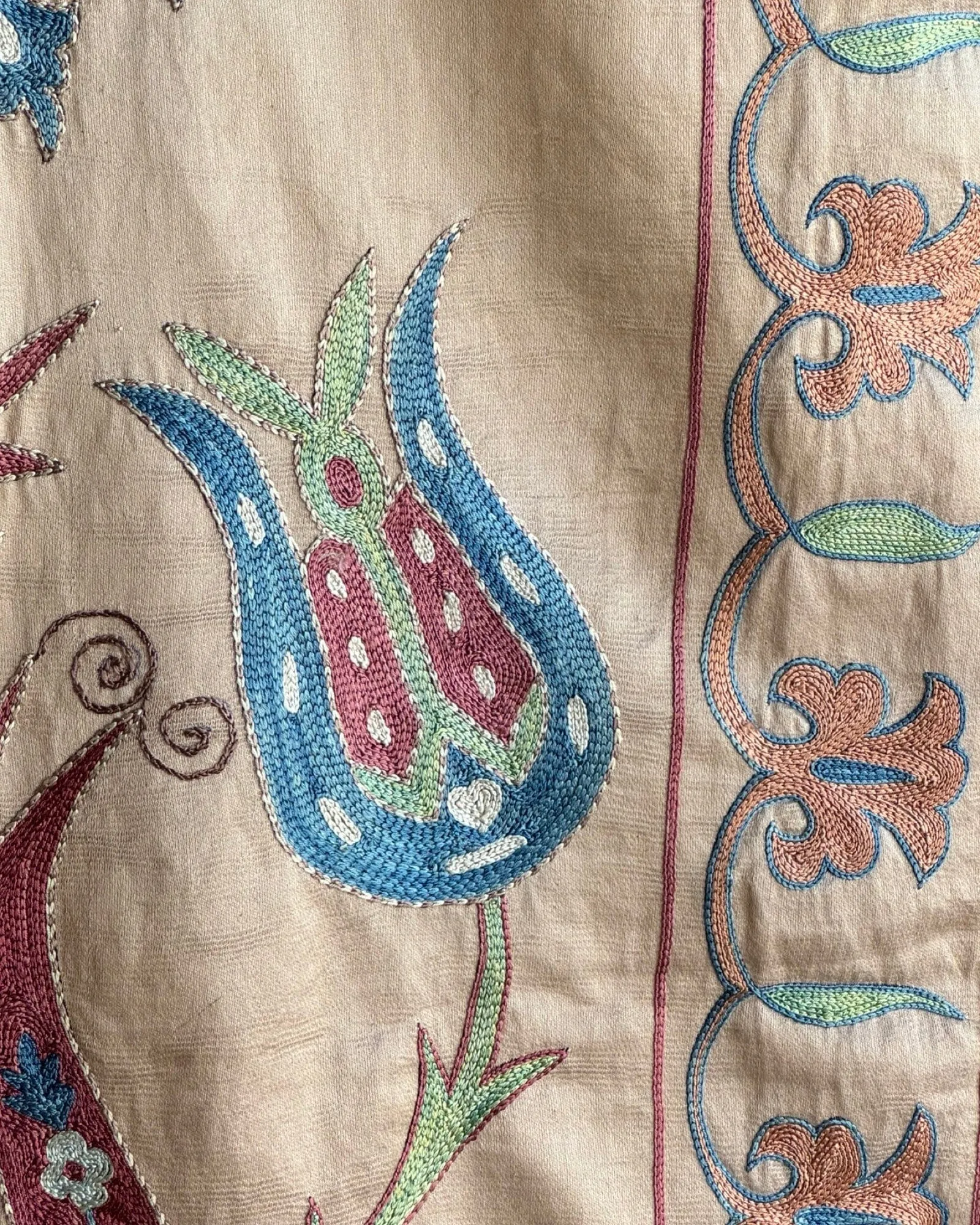 Hand Stitched Suzani (CSSU083824 | 61 x 81")
