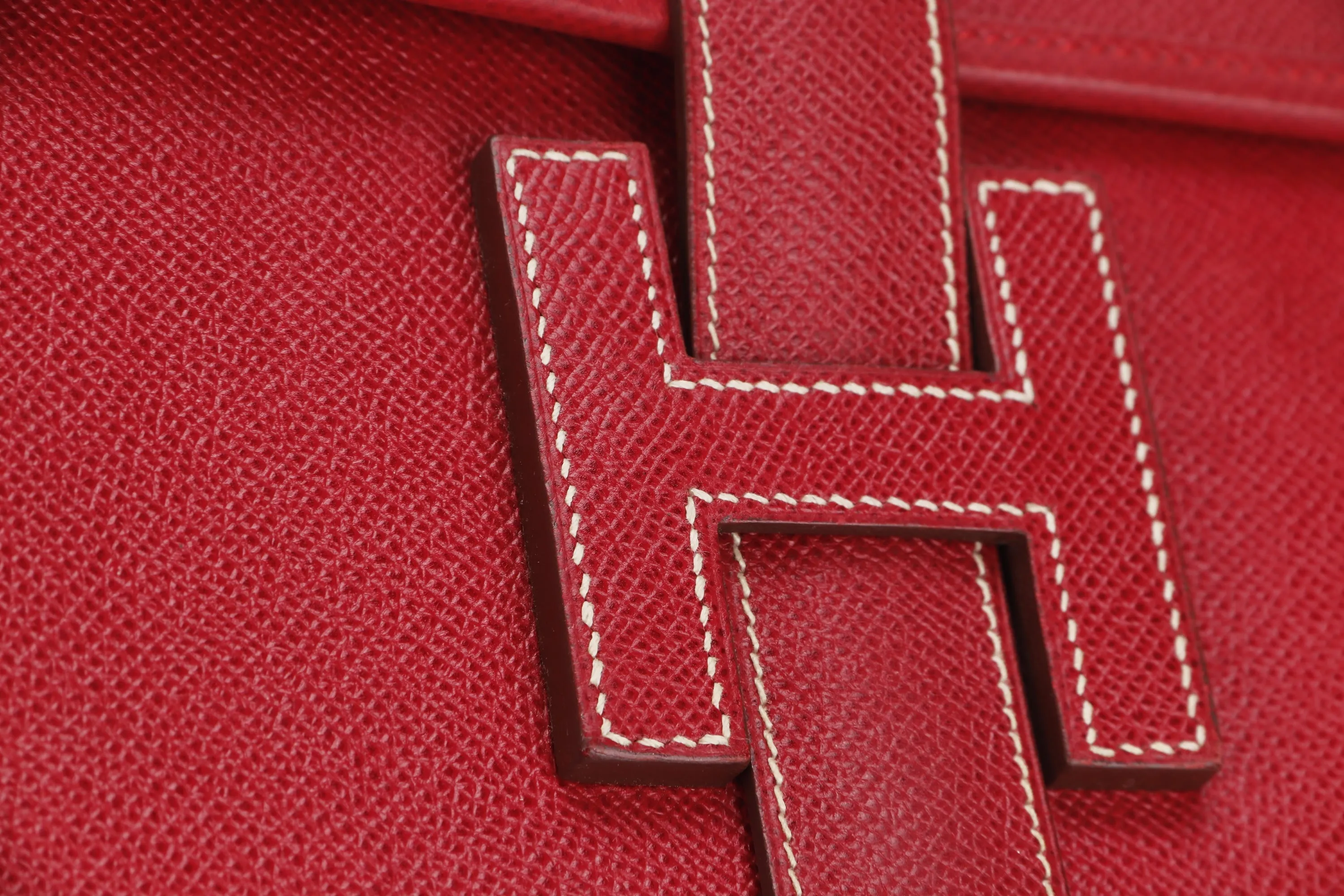 HERMES JEGE CLUTCH (NO STAMP) GRAIN COURCHEVEL RED LEATHER, WITH DUST COVER