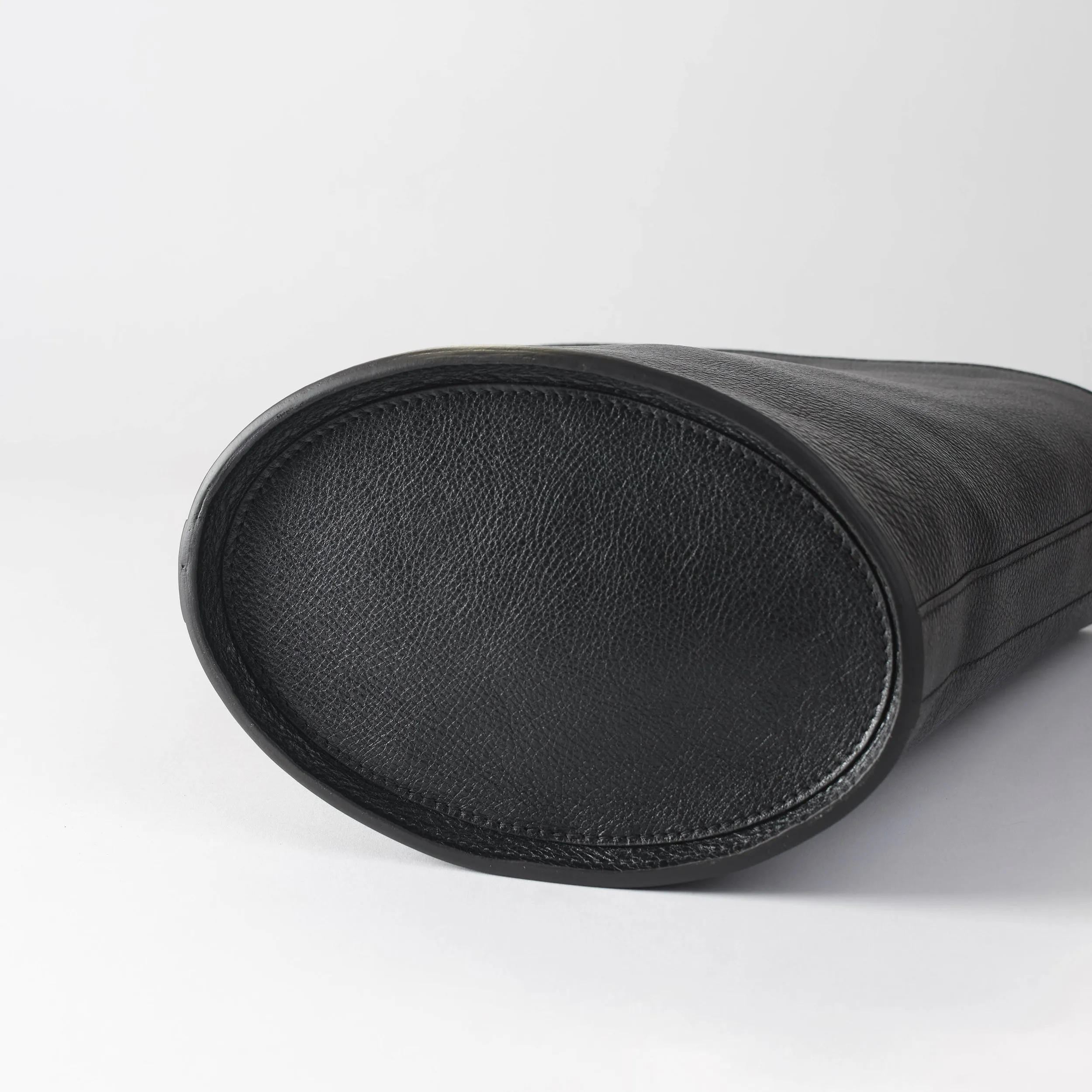 Hilma in Black