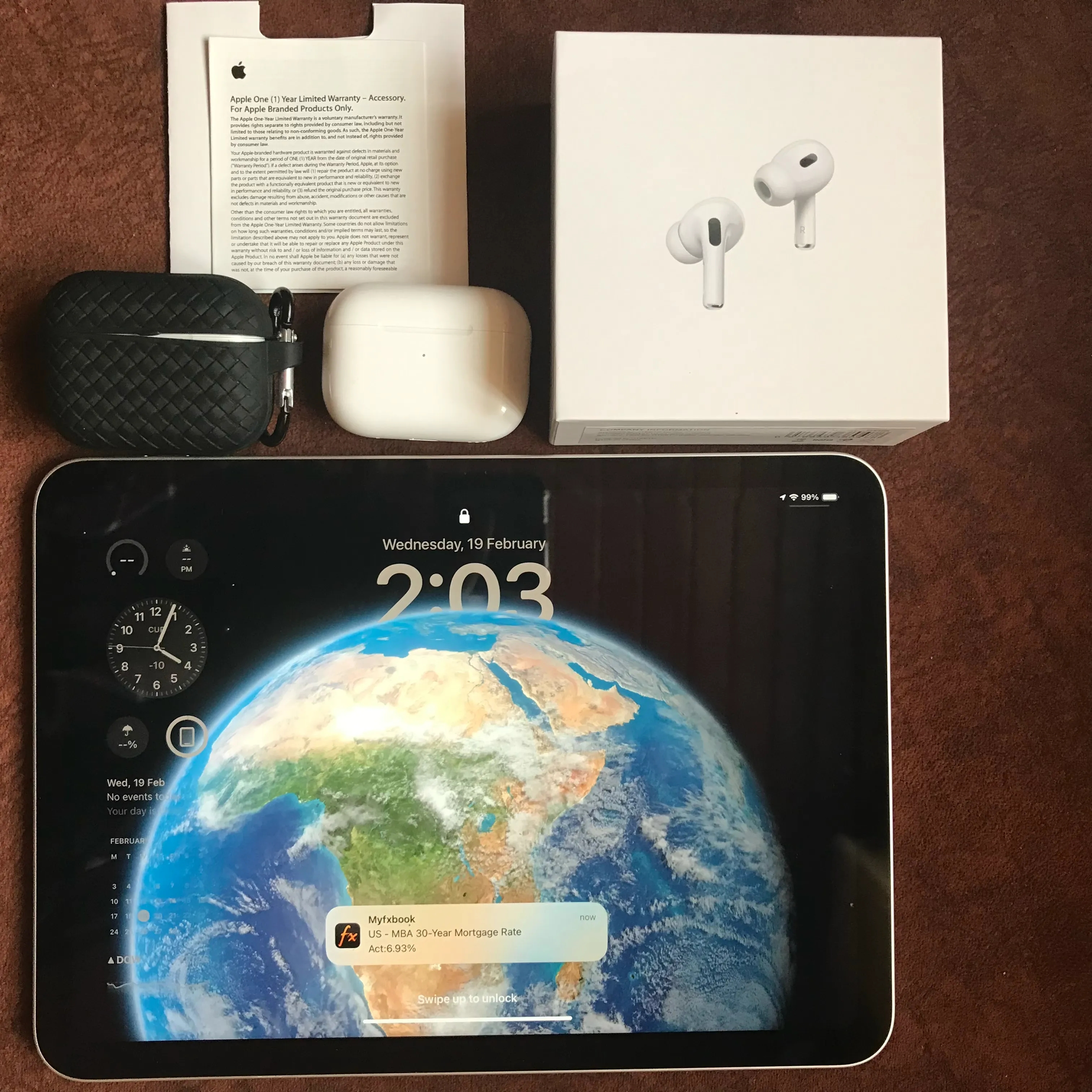 iPadd 10Th Gen 10.3 inch  with Airpods pro 2  Magic Cover Best Deal Combo