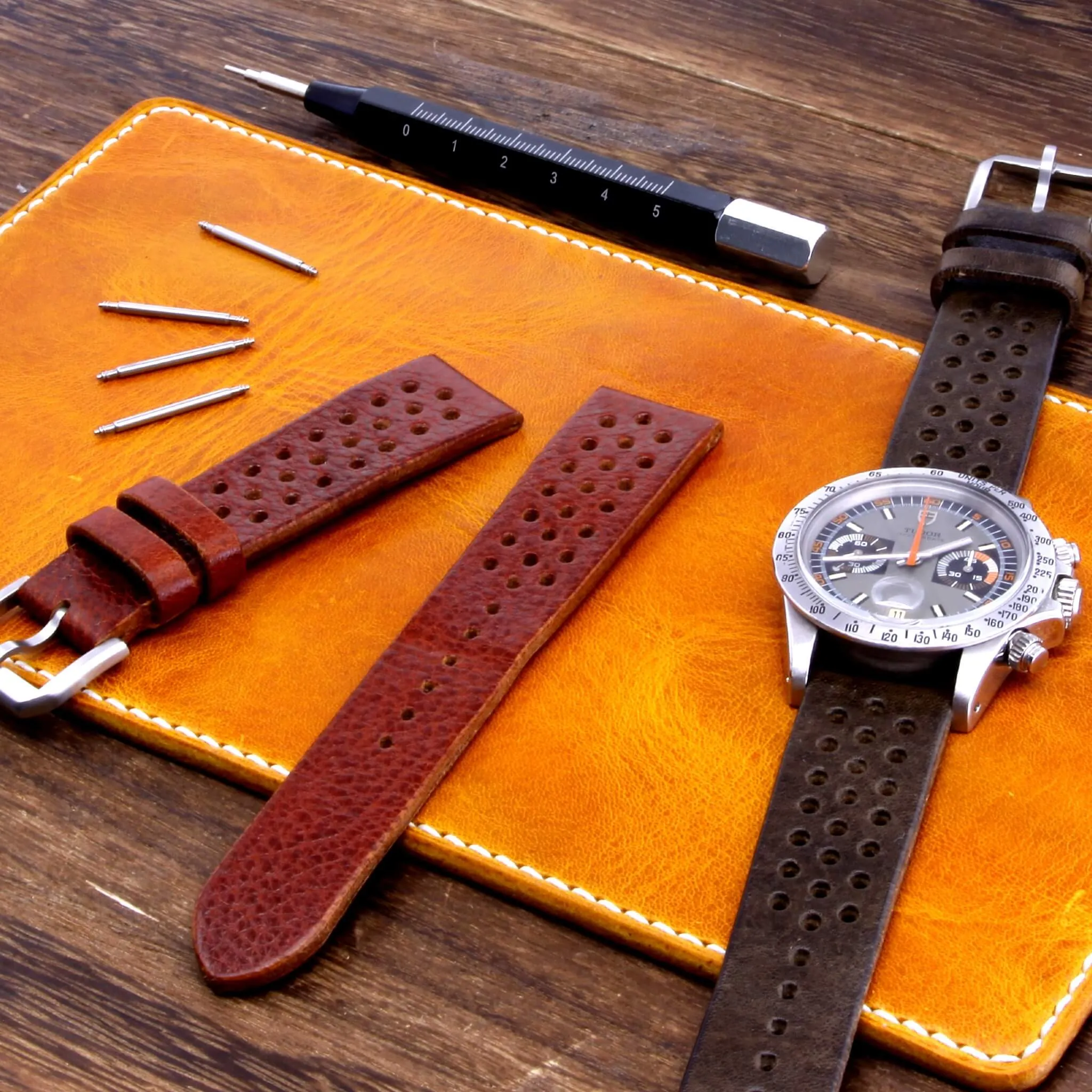 Leather Watch Valet, Military 104