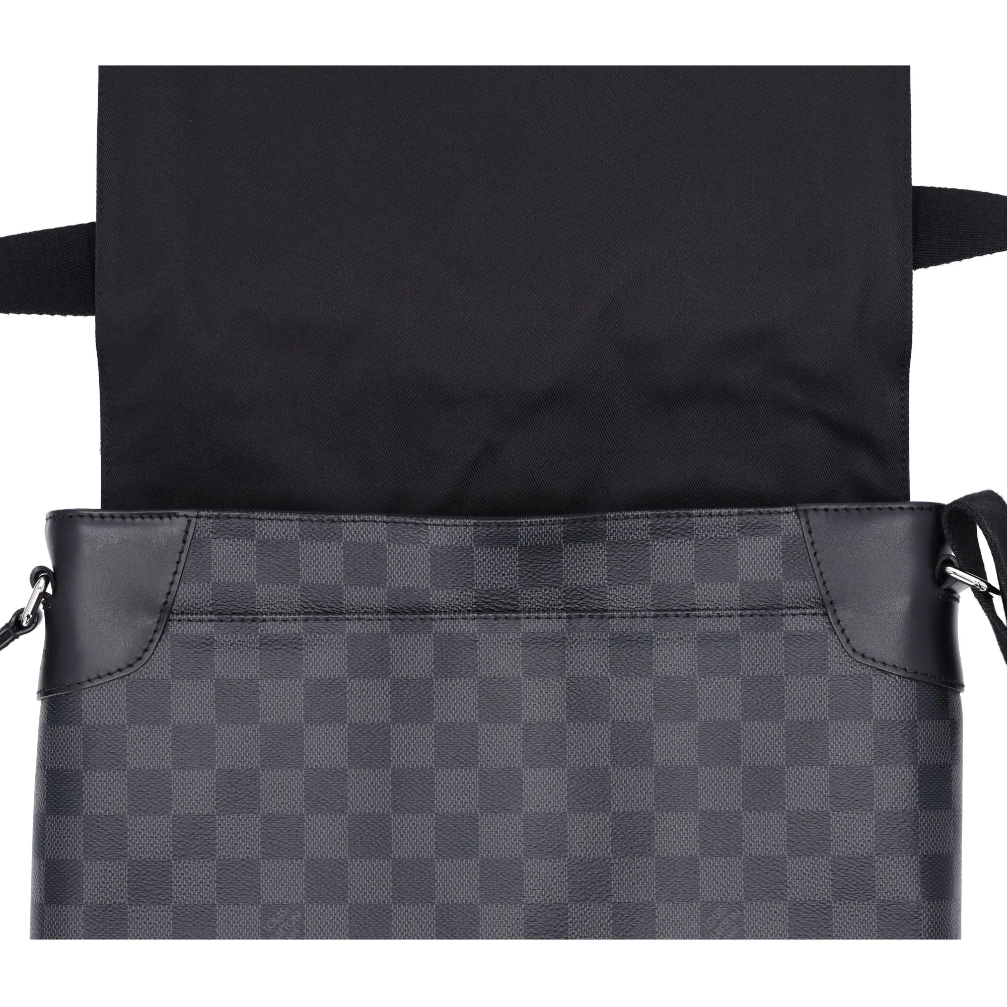 Louis Vuitton District MM NM Shoulder Bag N41029 Damier Graphite Black