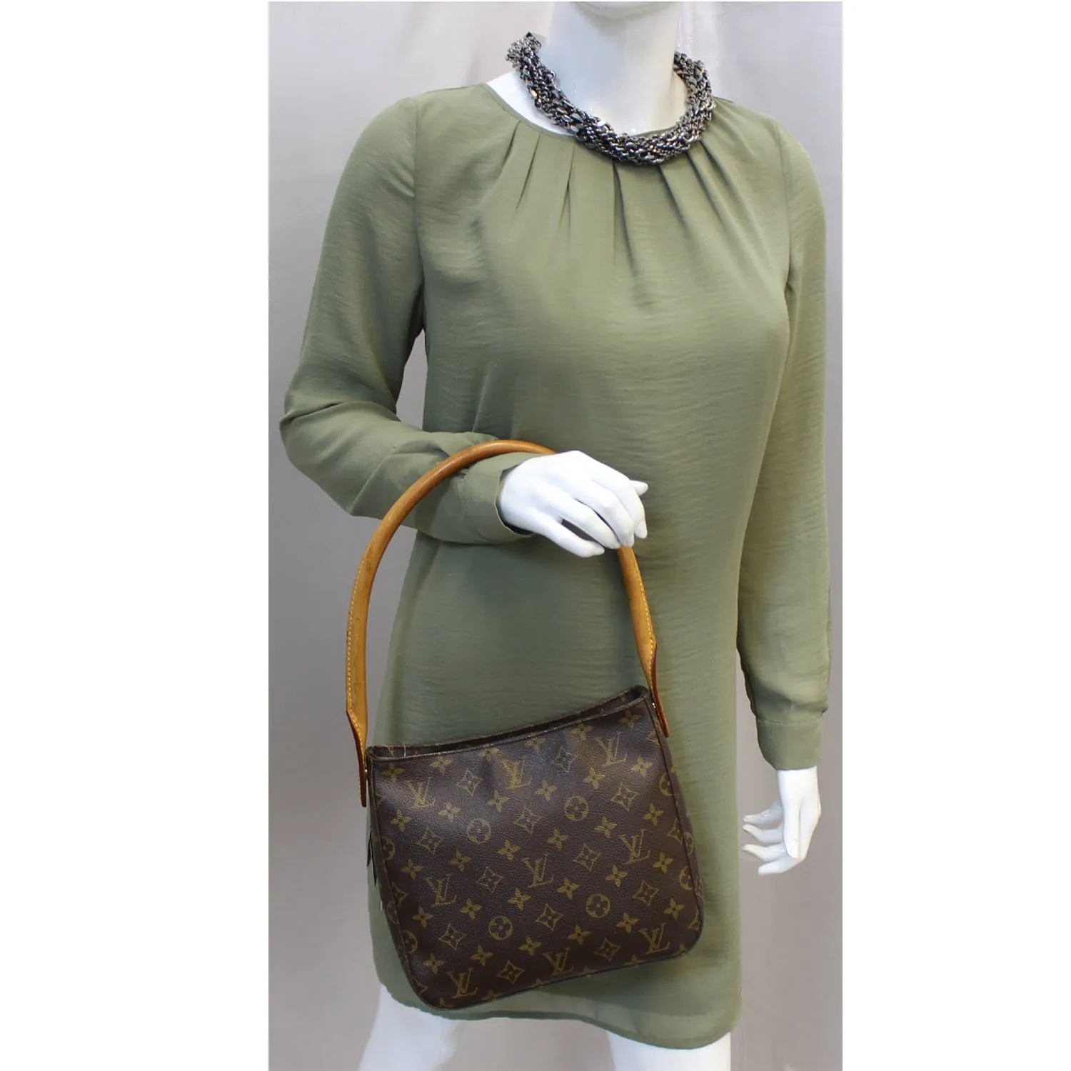 LOUIS VUITTON Looping MM Monogram Canvas Shoulder Bag Brown
