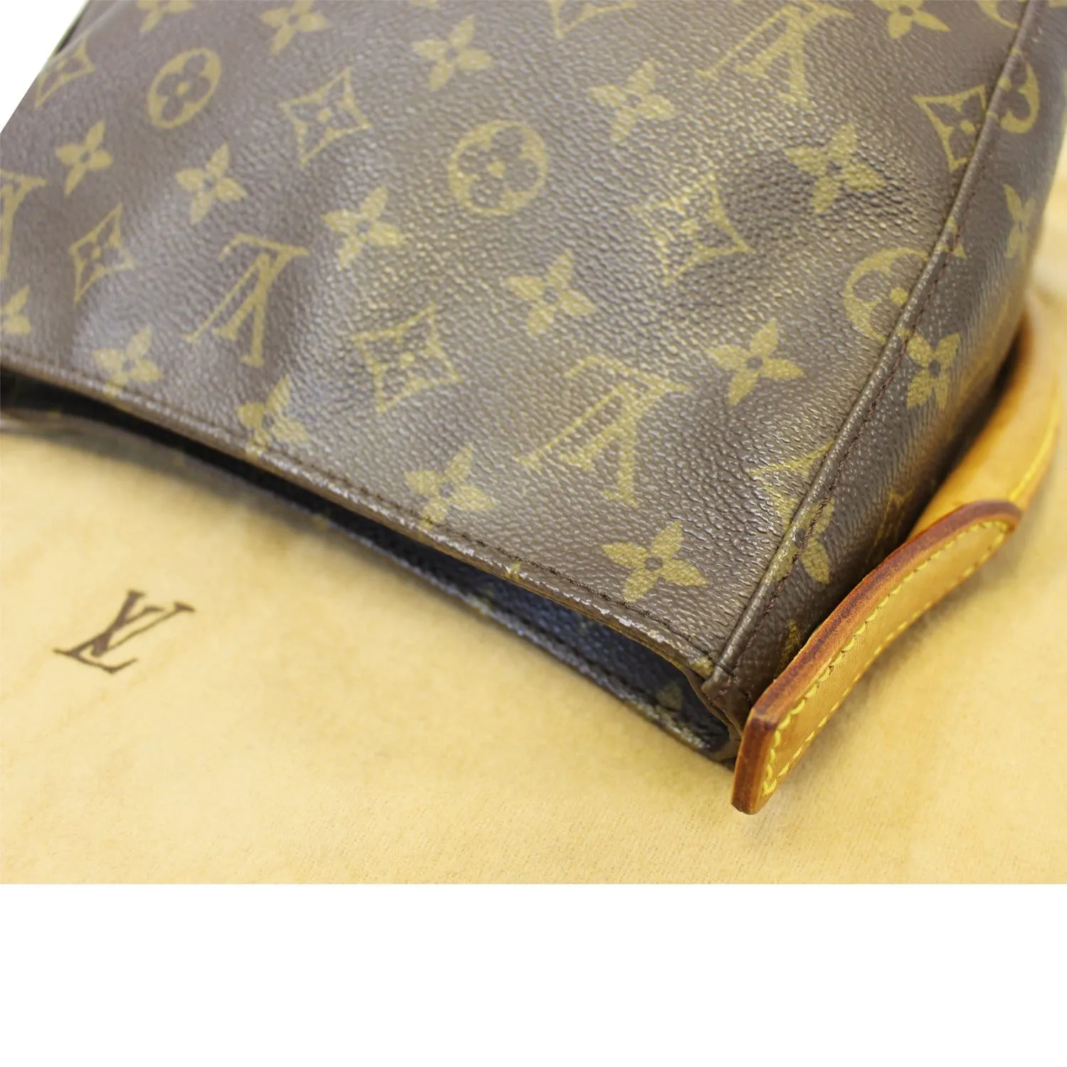 LOUIS VUITTON Looping MM Monogram Canvas Shoulder Bag Brown