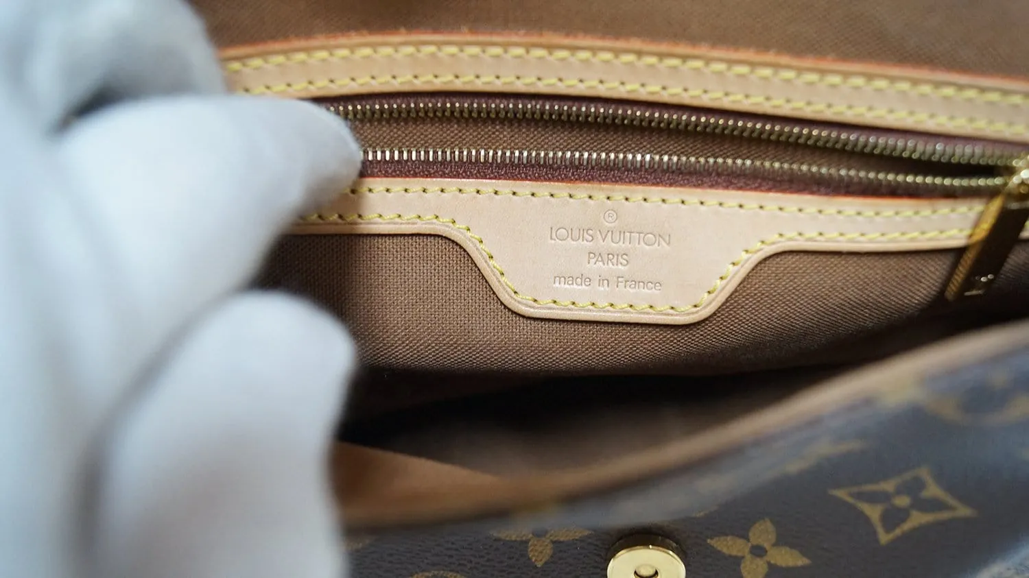 LOUIS VUITTON Monogram Mini Looping Shoulder Handbag