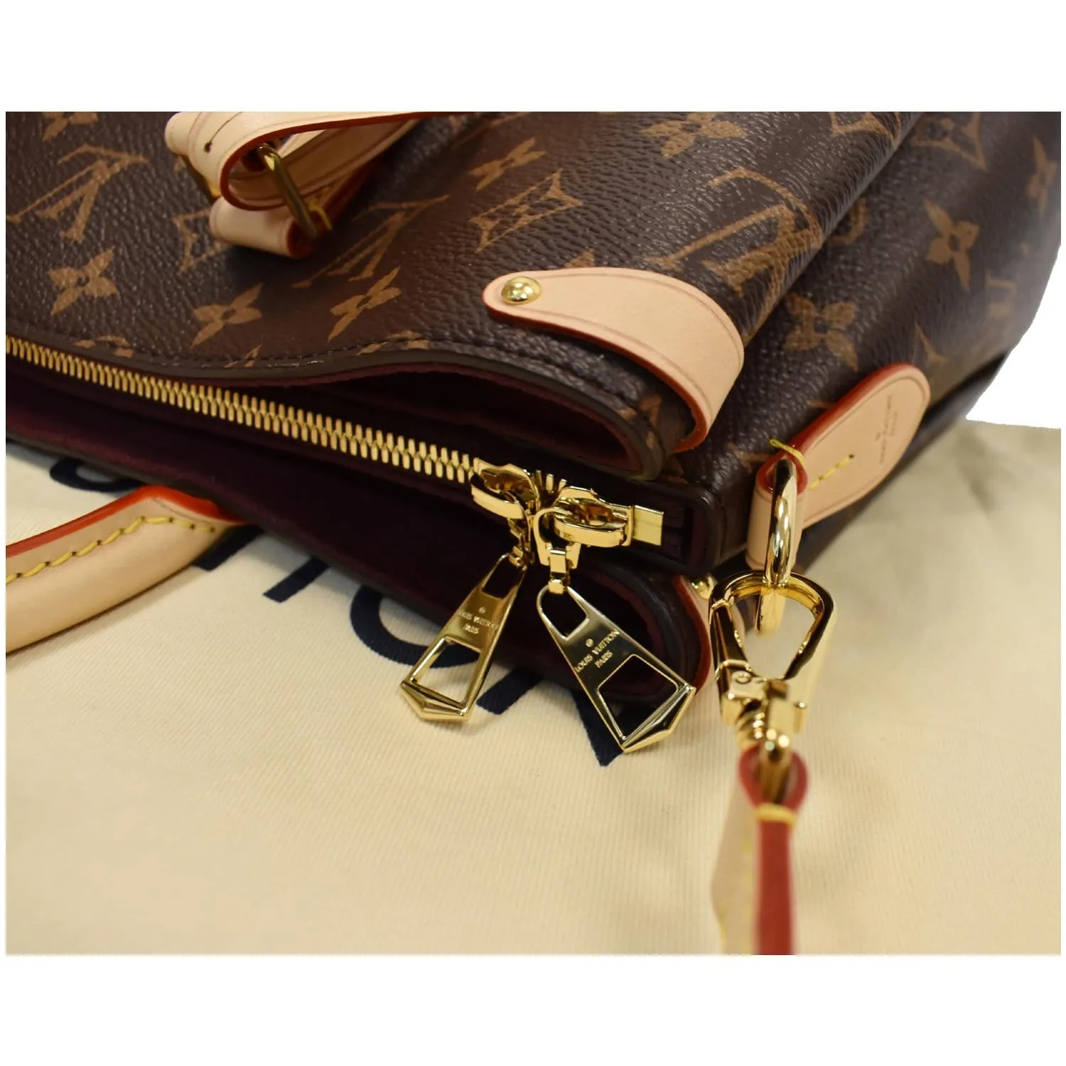 LOUIS VUITTON Soufflot MM Monogram Canvas Shoulder Bag Brown