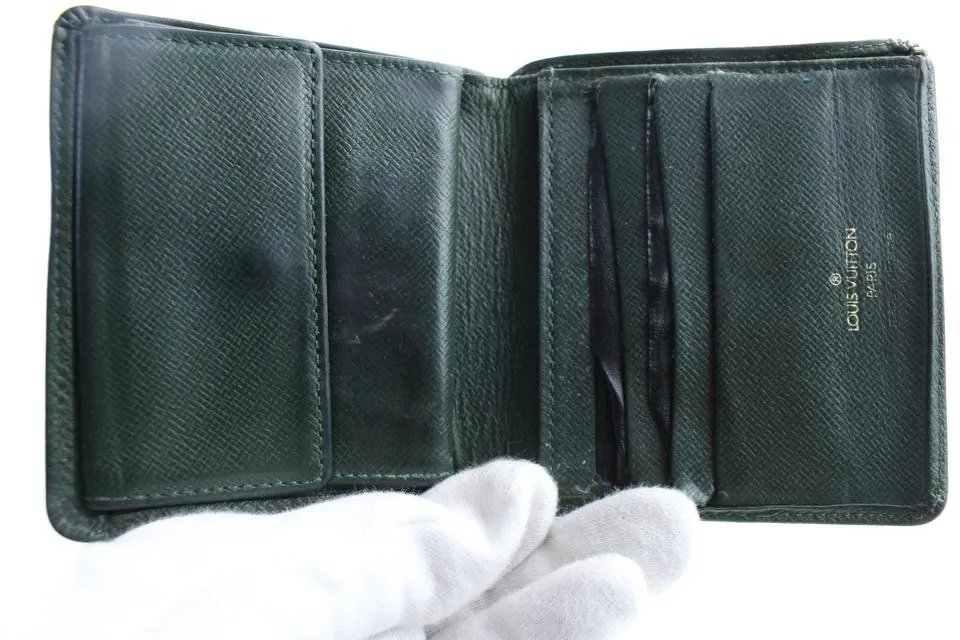 Louis Vuitton Taiga Wallet and Card Case Set 226904