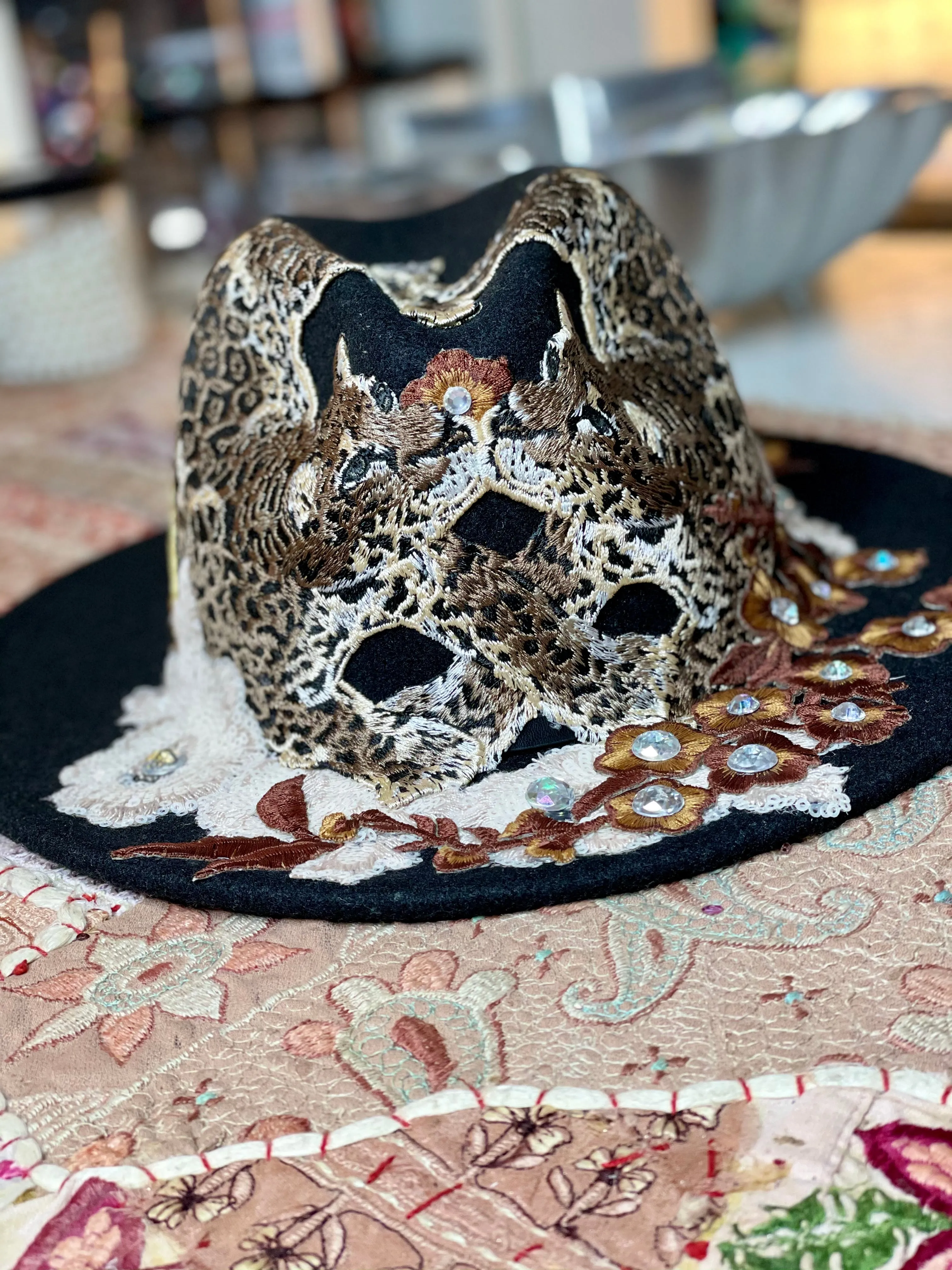 Mad Hatter Double Leopard HAT