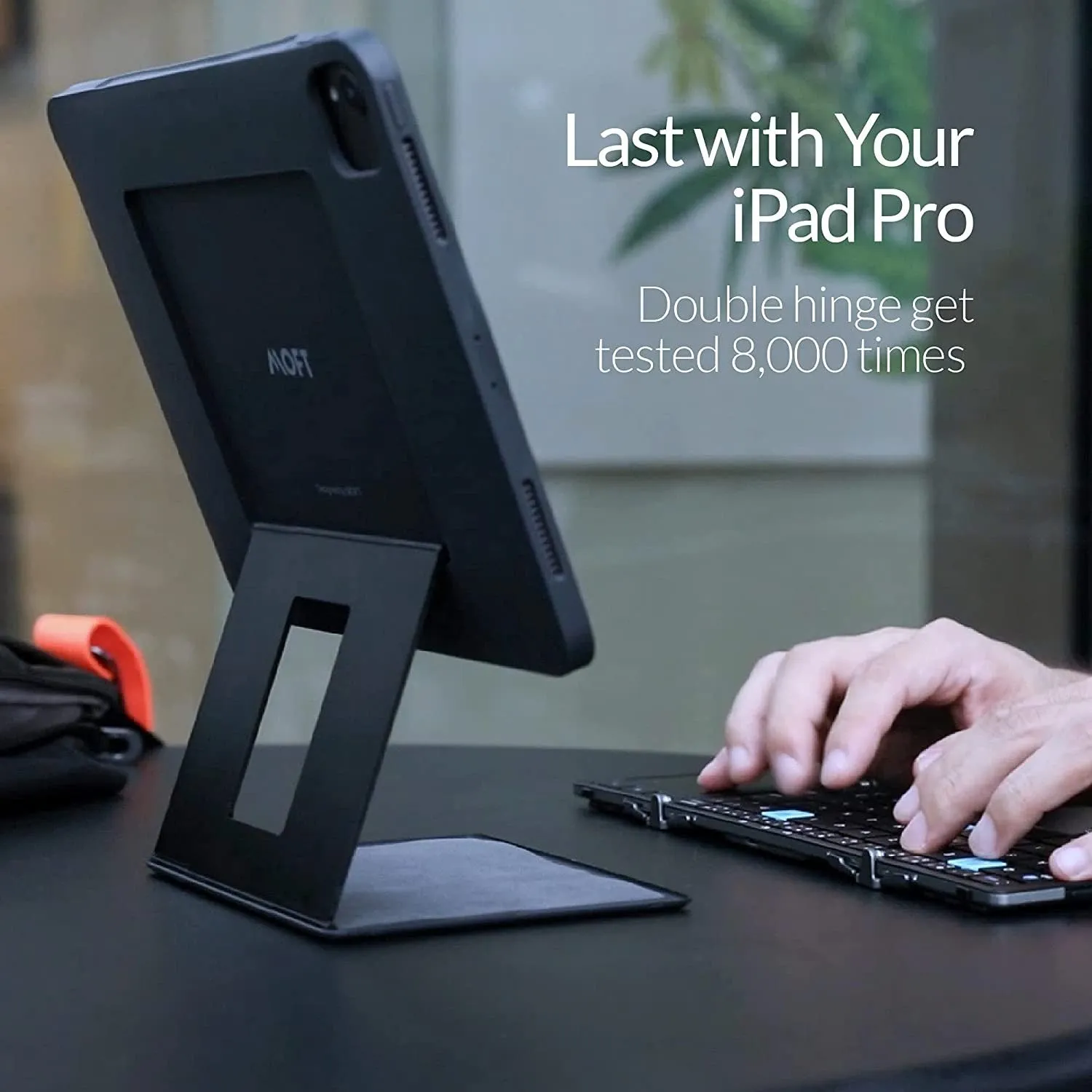 MOFT Float: Invisible Stand & Case Snap Version