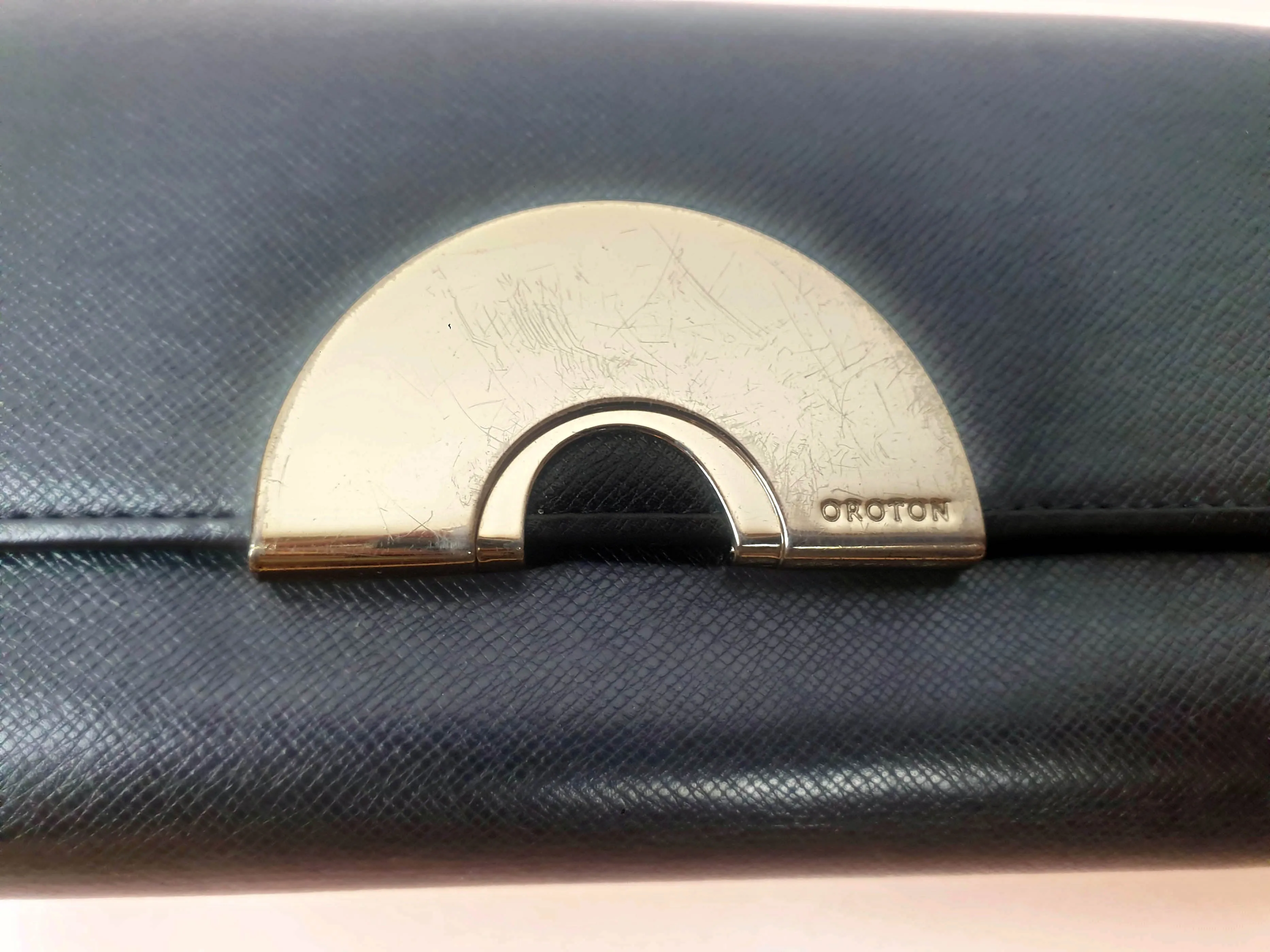 Oroton vintage black leather purse