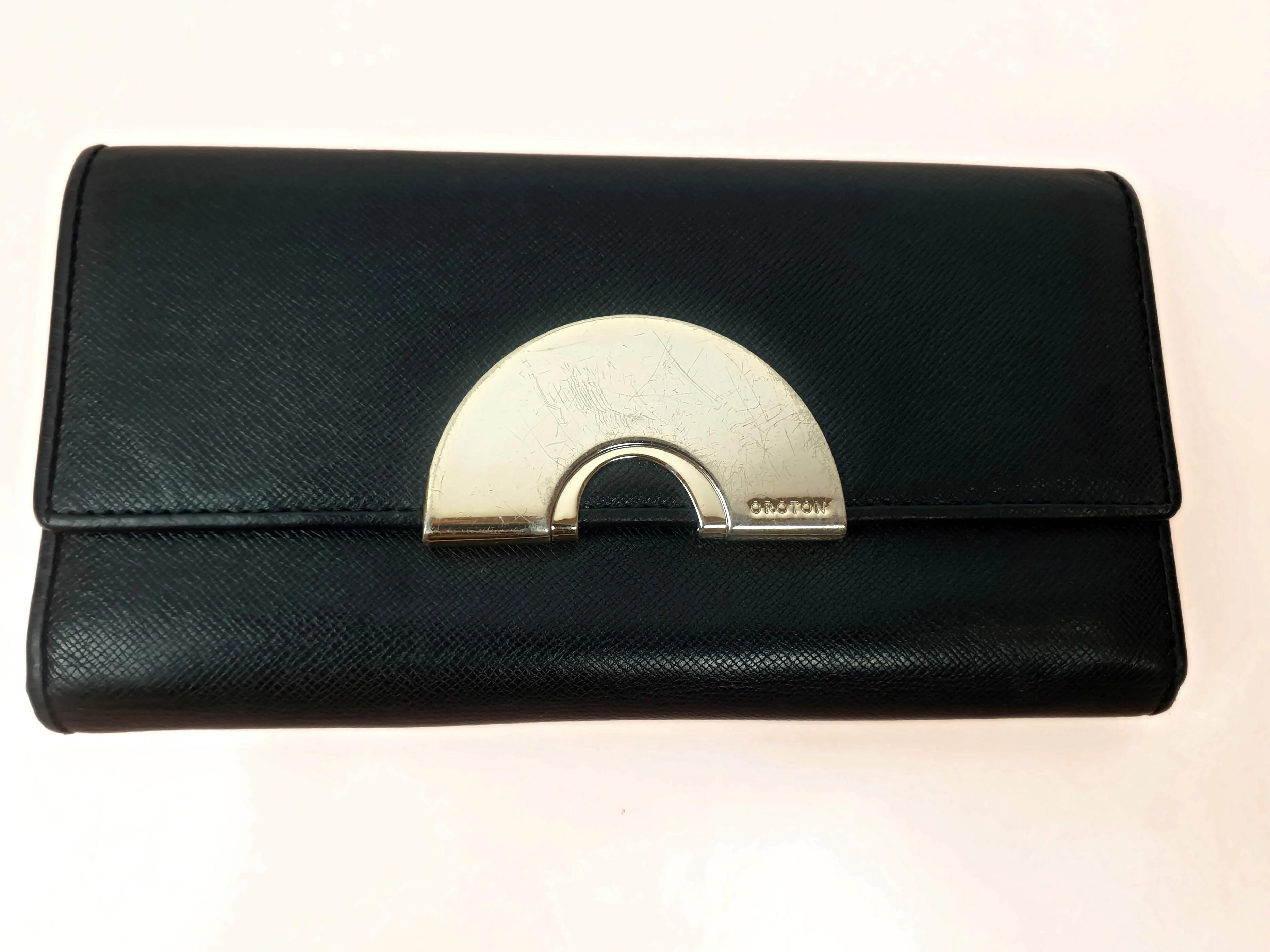 Oroton vintage black leather purse