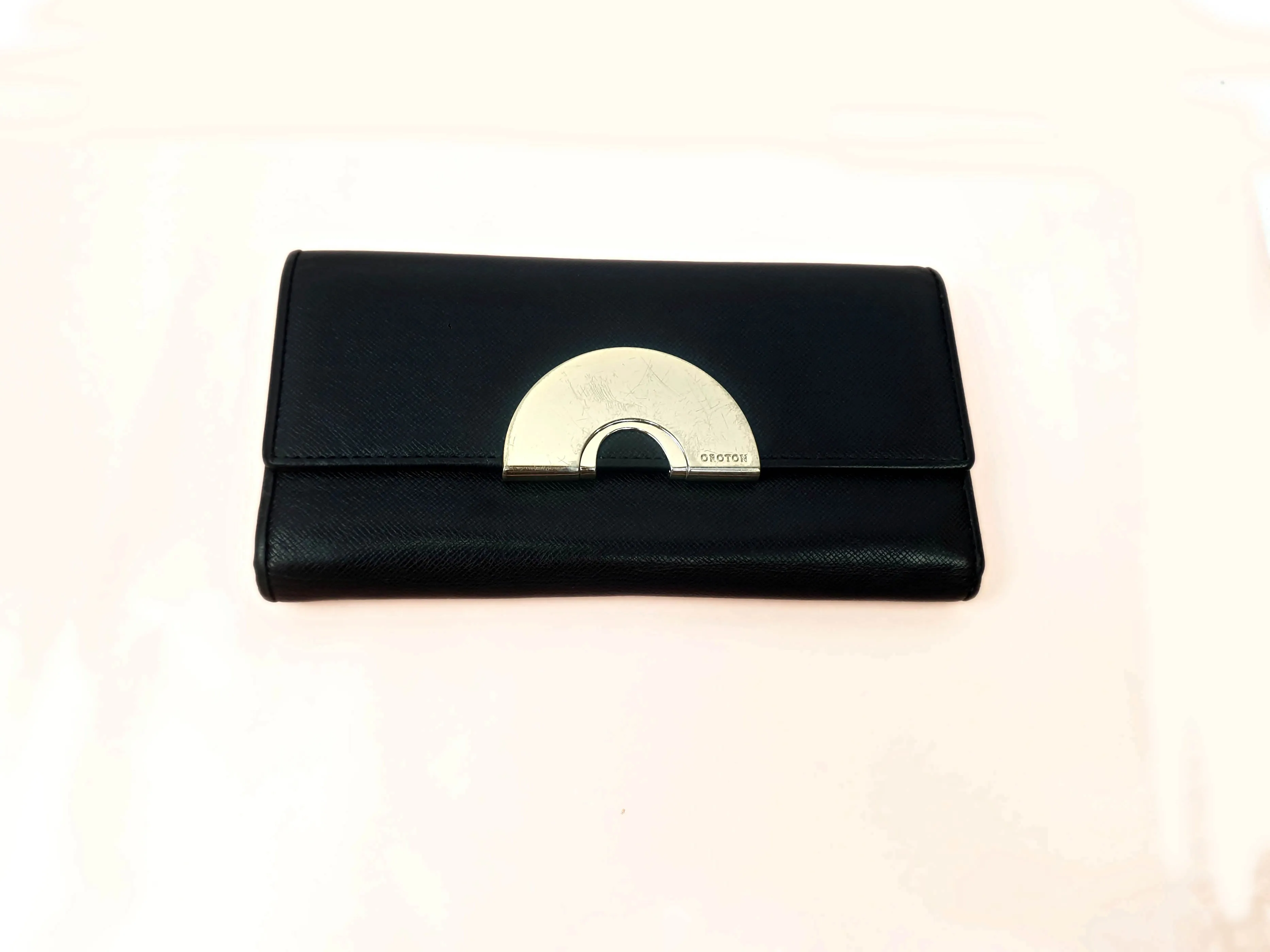 Oroton vintage black leather purse