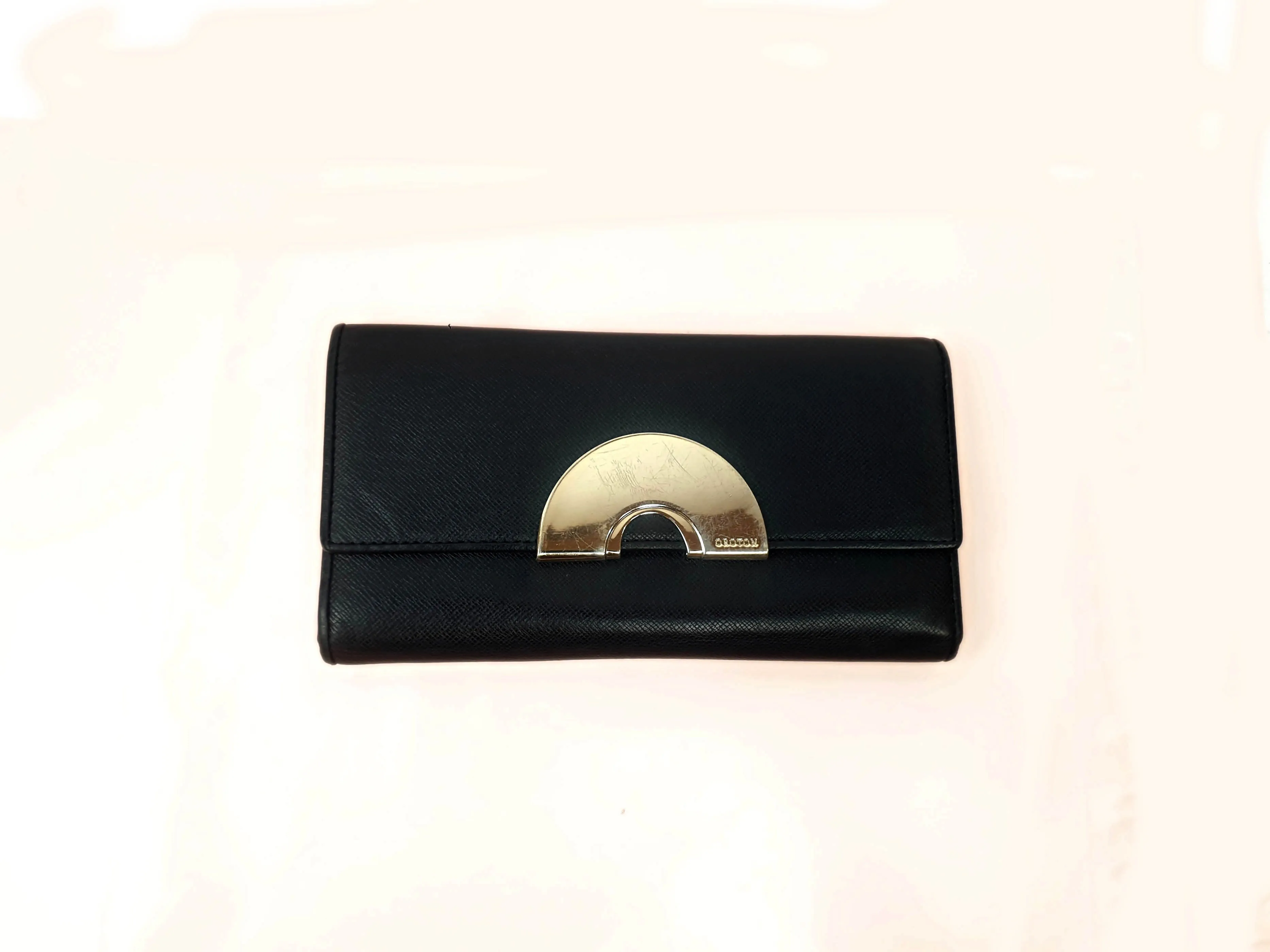 Oroton vintage black leather purse