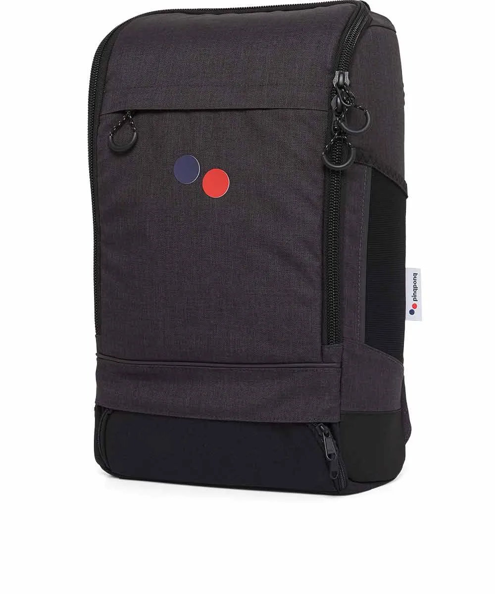 Pinqponq Cubik Medium Rucksack aus recycelten PET-Flaschen