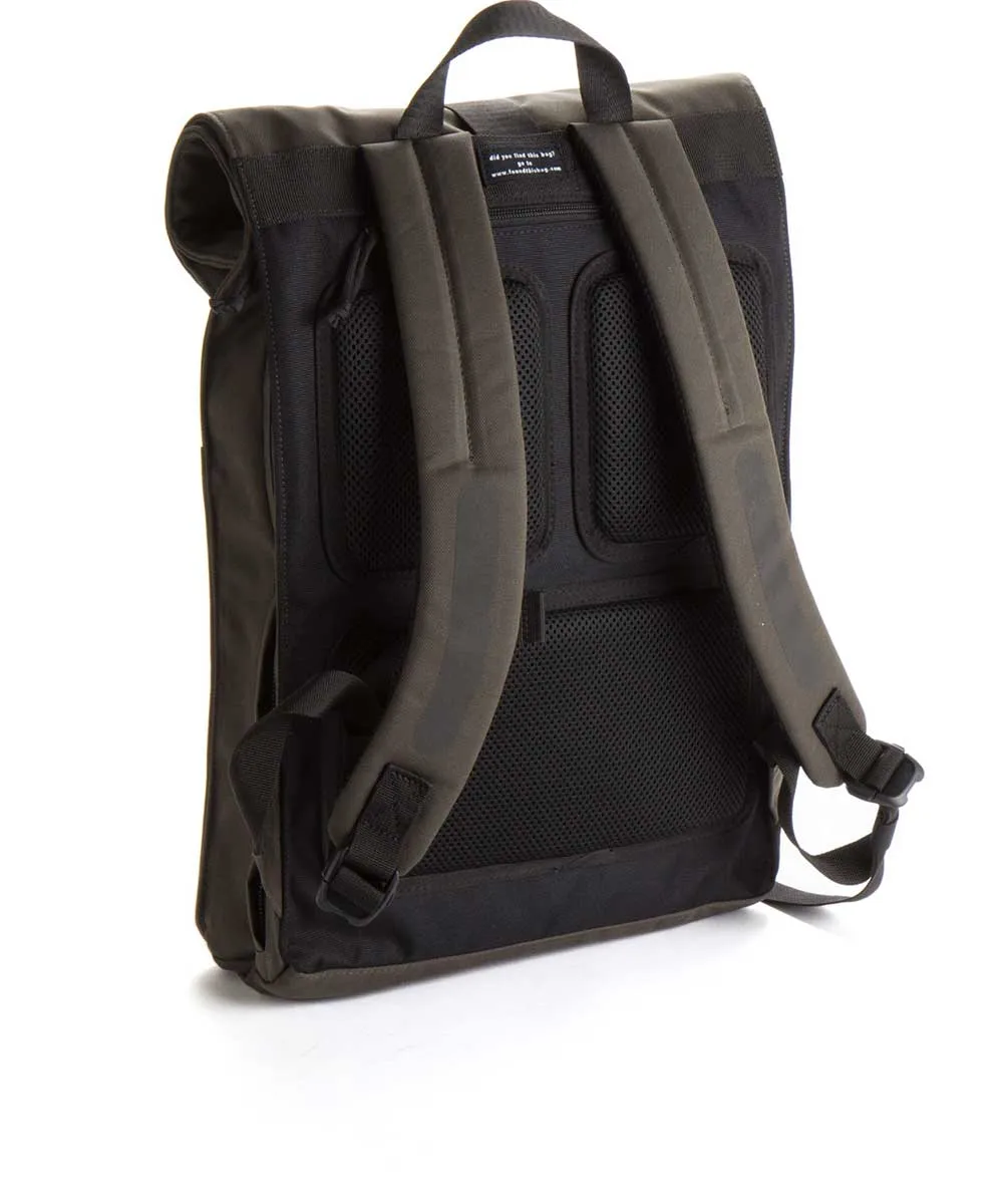 Property of Max reflektierender Rolltop-Rucksack
