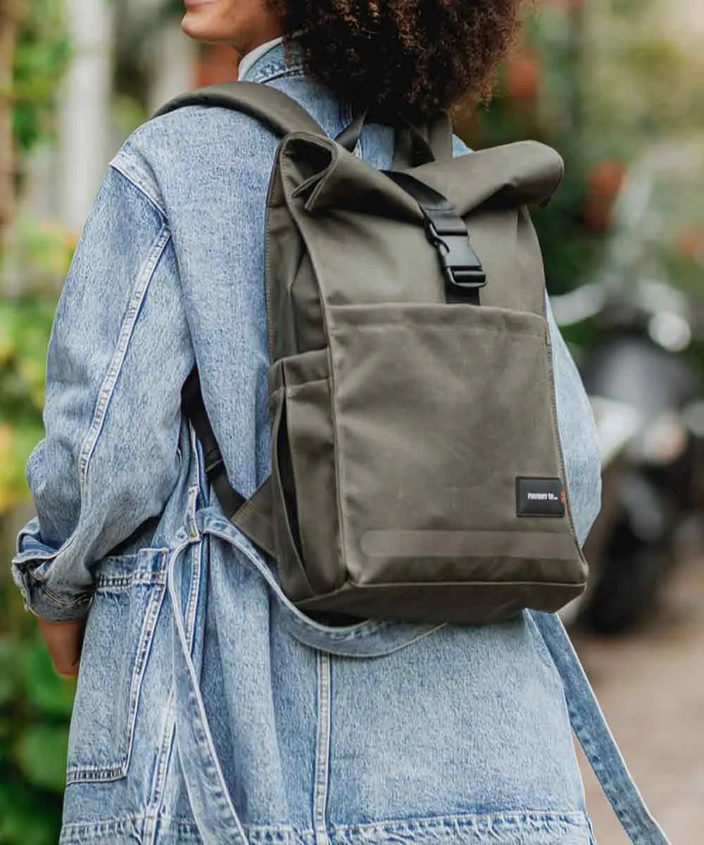 Property of Max reflektierender Rolltop-Rucksack