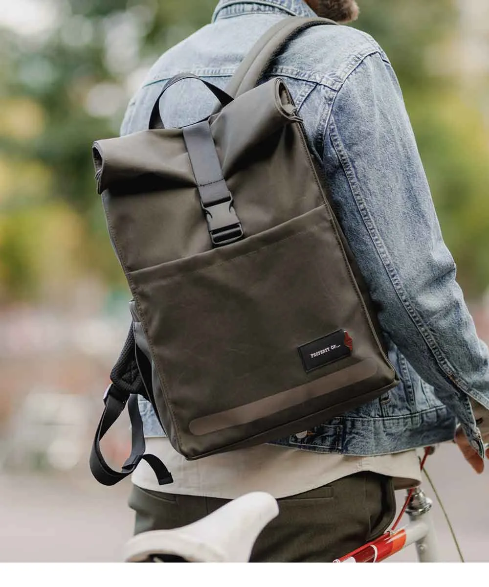 Property of Max reflektierender Rolltop-Rucksack