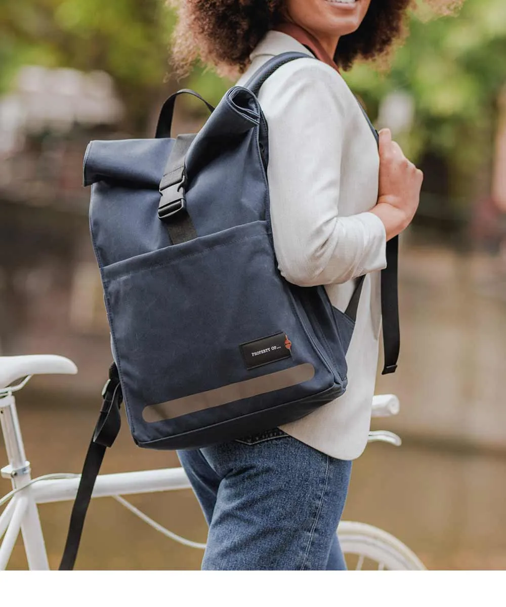 Property of Max reflektierender Rolltop-Rucksack