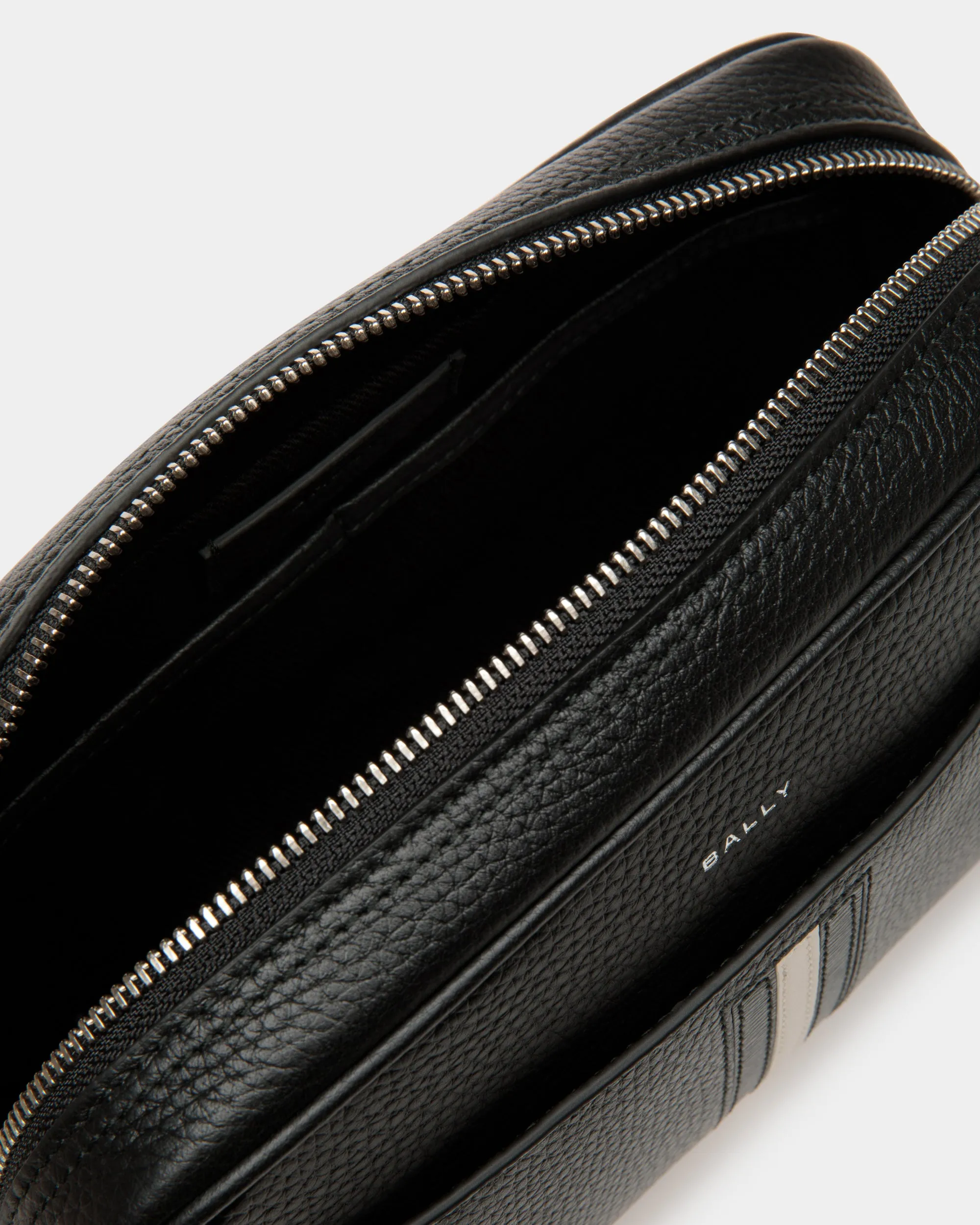 Rbns Washbag - Clutch