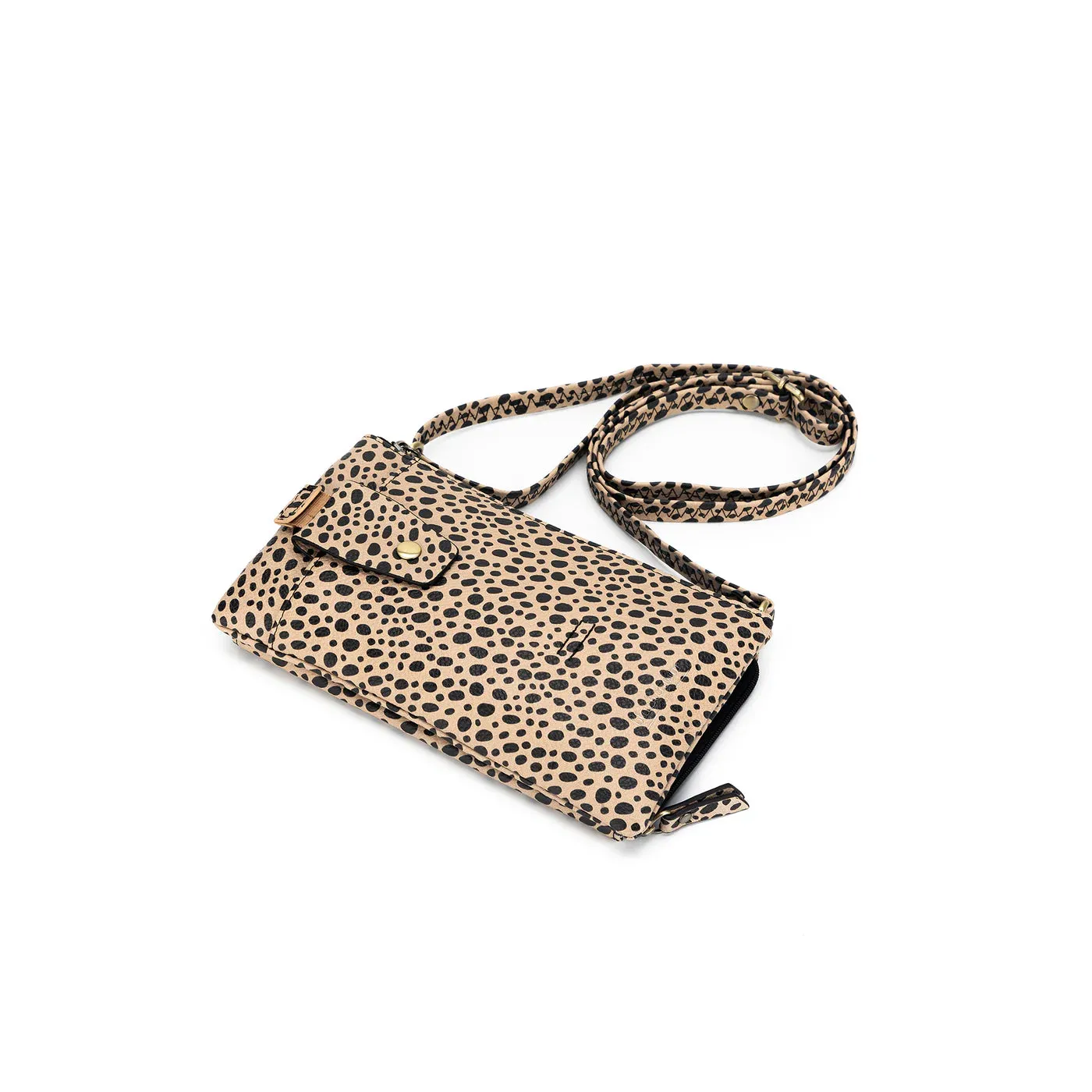 Roxie Pebbled Crossbody Wallet