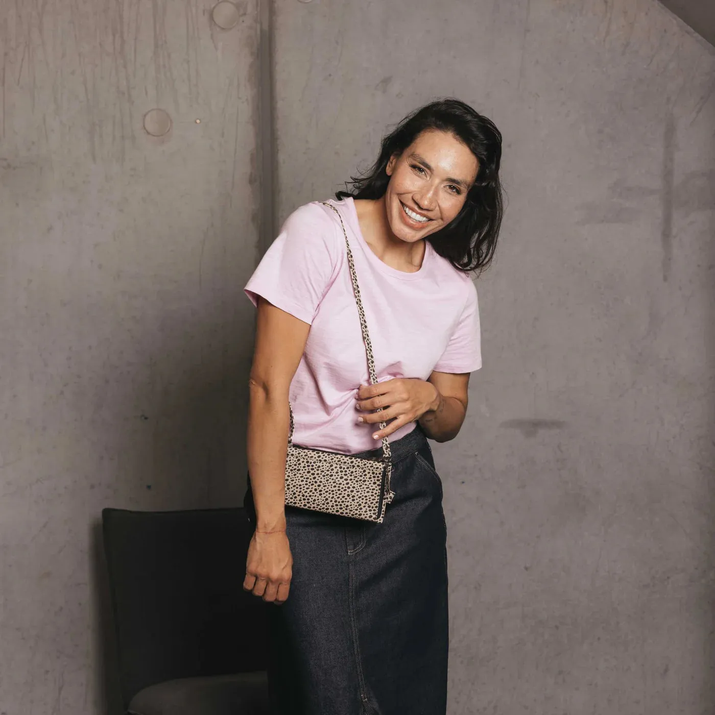 Roxie Pebbled Crossbody Wallet