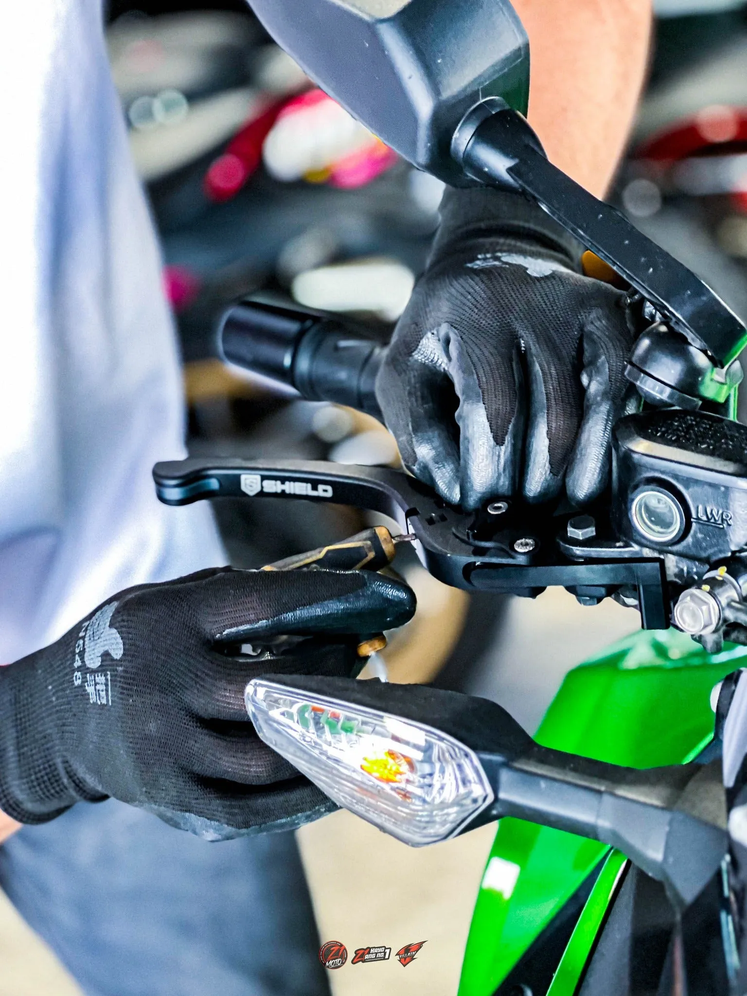 Shield Ninja 400/Z400 Foldable Brake and Clutch Lever