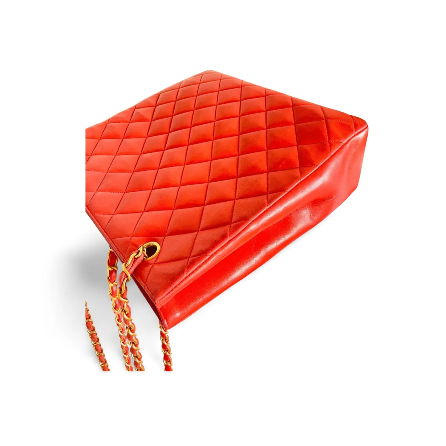 Vintage CHANEL red lambskin square shoulder bag with gold tone chain straps and gold CC. Paris limited edition. Classic purse. 060719ys