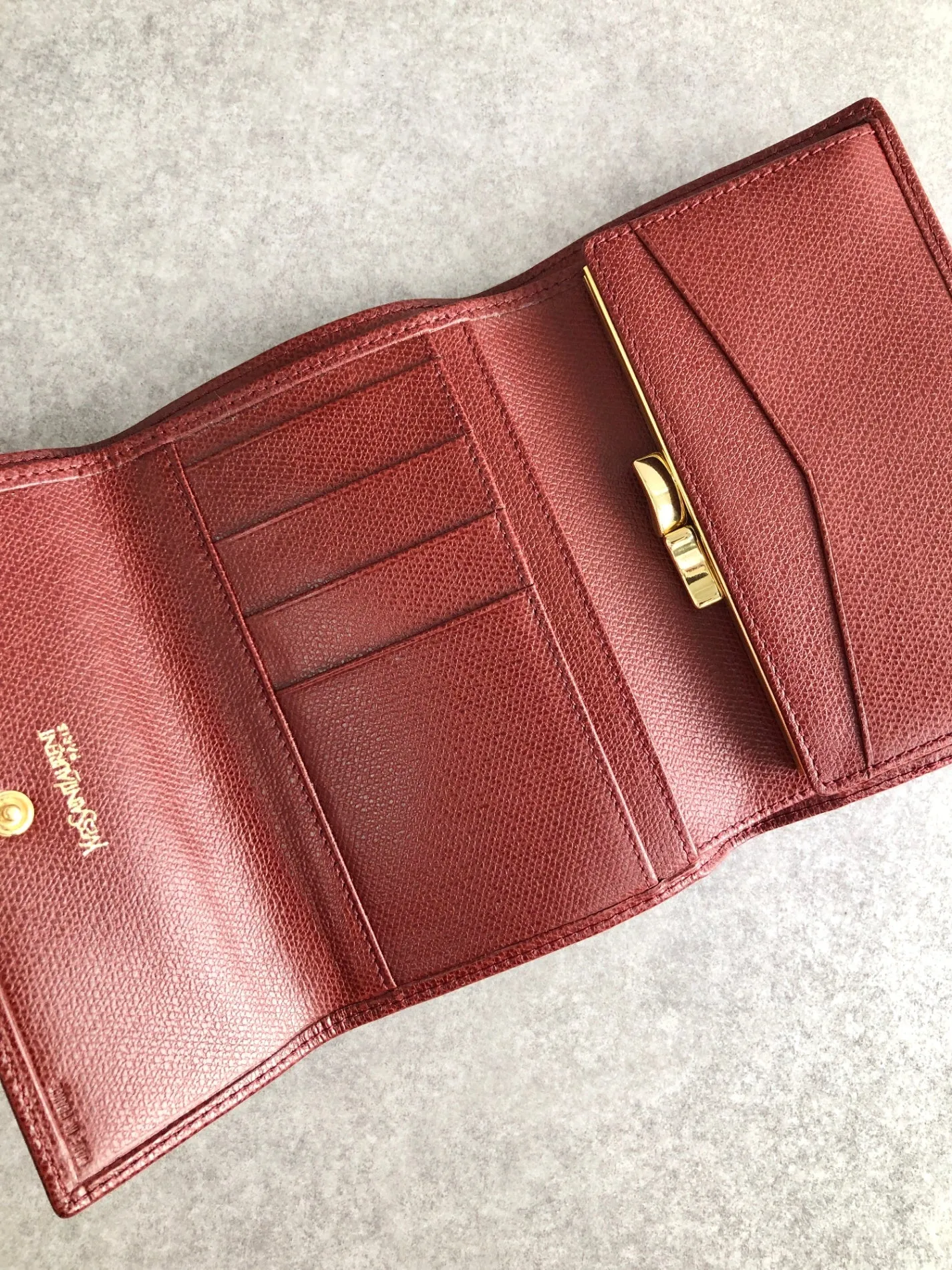 Yves Saint Laurent YSL Logo Metal Clasp Trifold Wallet Red Vintage gs33ze